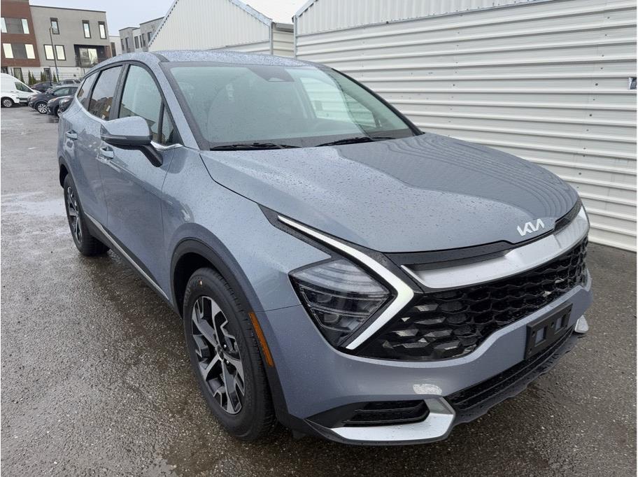 Vehicle image 5 of 24