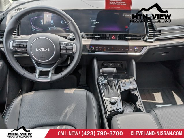 Vehicle image 8 of 29
