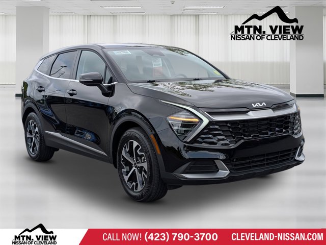 Vehicle image 4 of 29