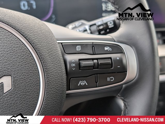 Vehicle image 19 of 29
