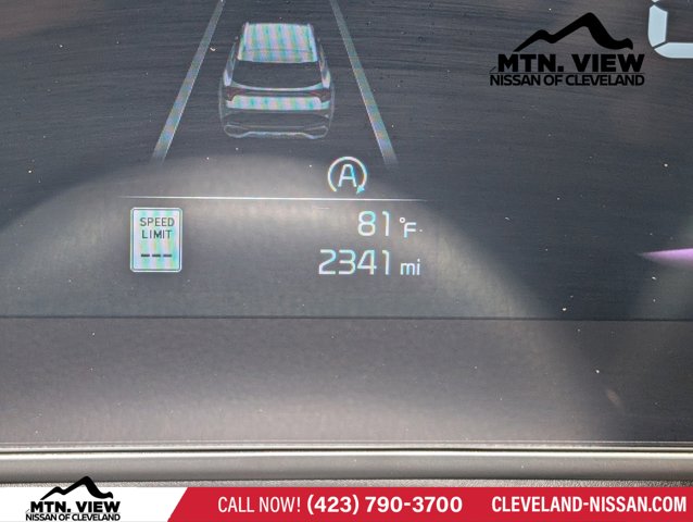 Vehicle image 17 of 29