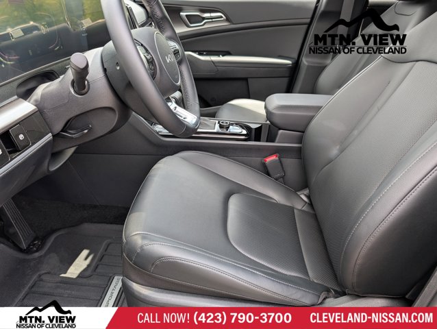 Vehicle image 10 of 29