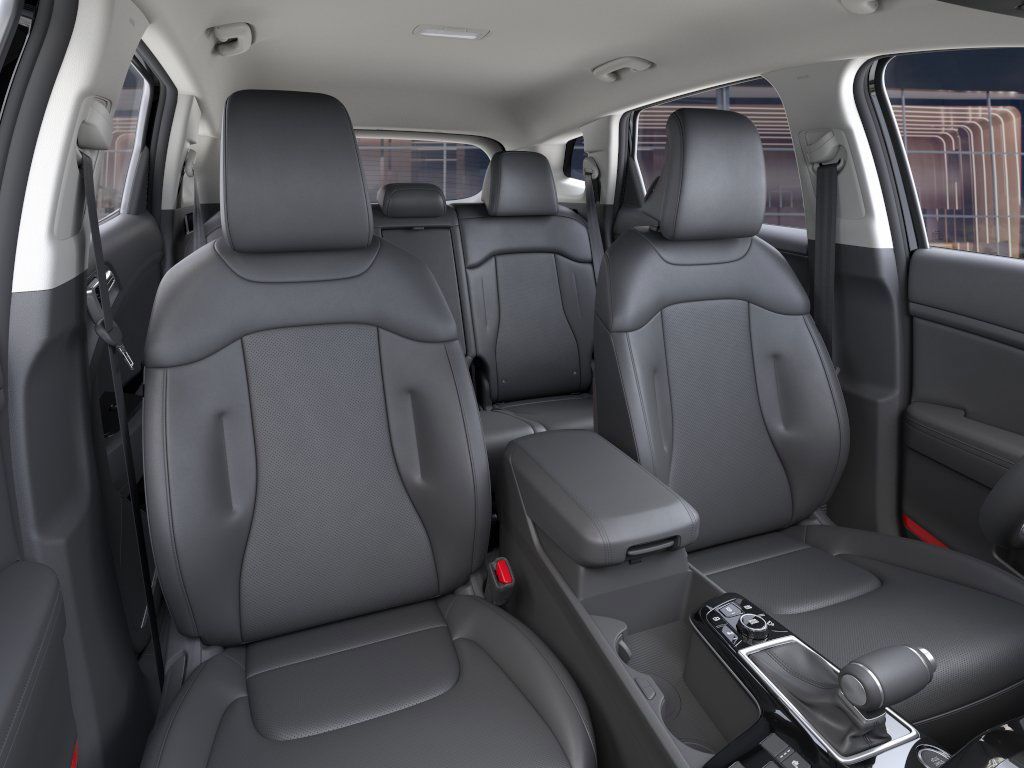 Vehicle image 15 of 27