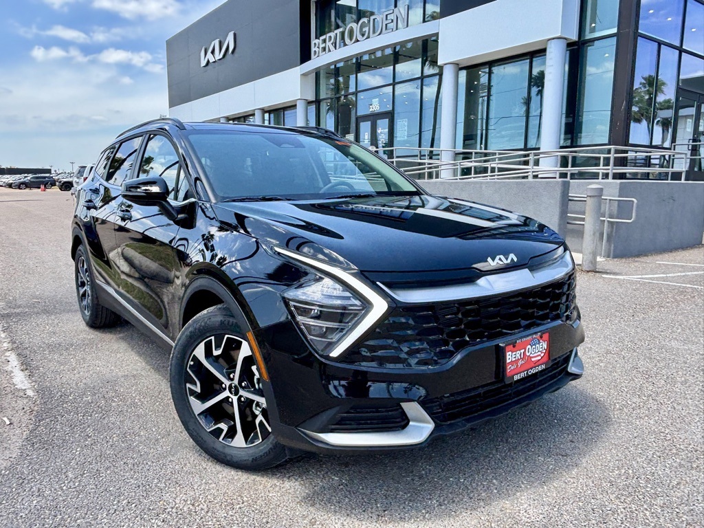 2025 Kia Sportage EX Image 3 of 23