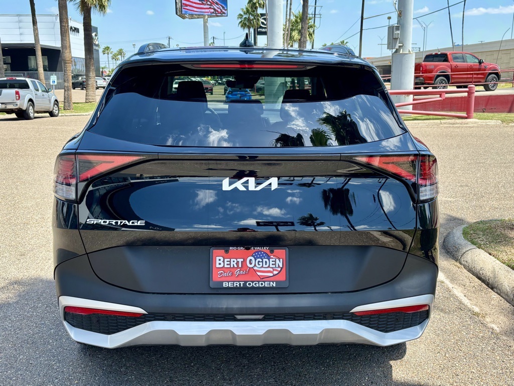 2025 Kia Sportage EX Image 5 of 23