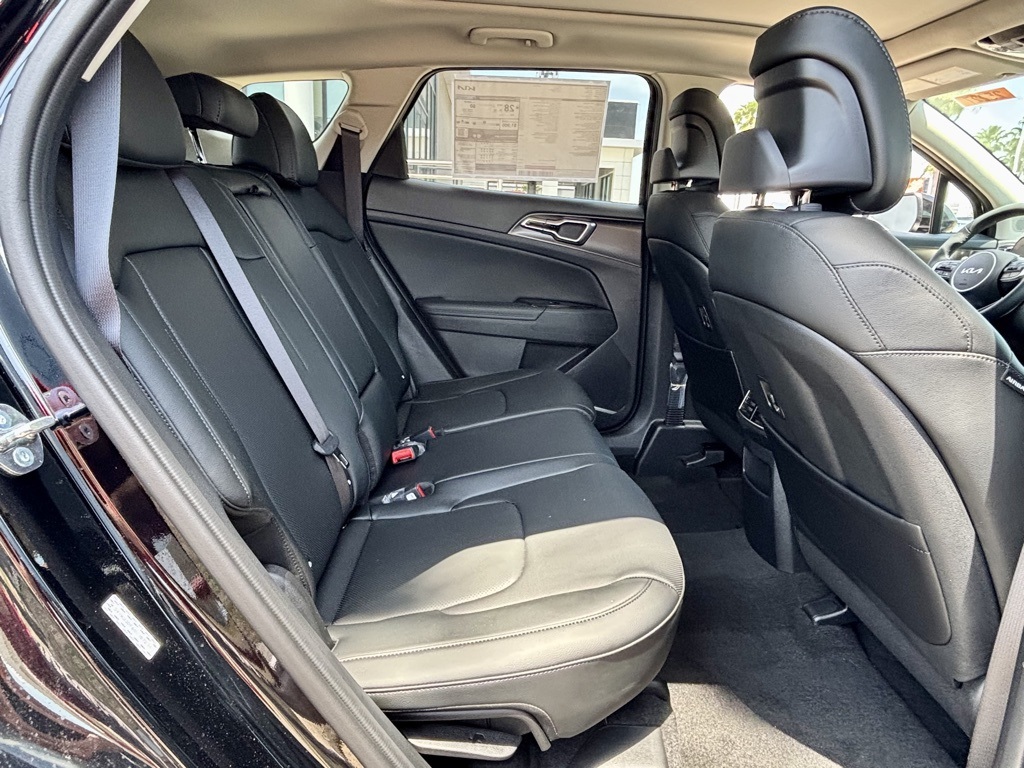 2025 Kia Sportage EX Image 20 of 23
