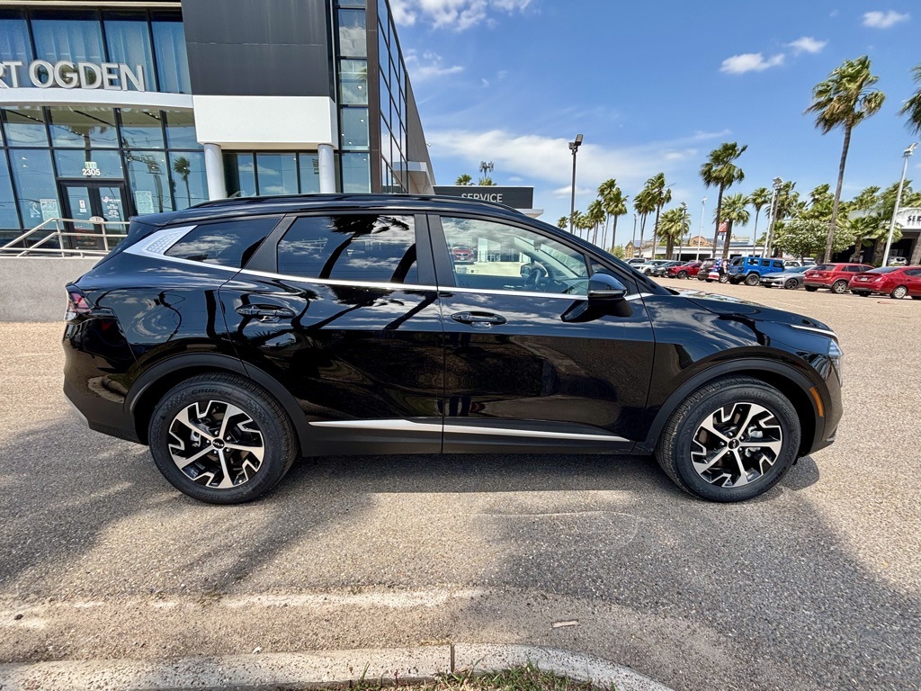 2025 Kia Sportage EX Image 4 of 23