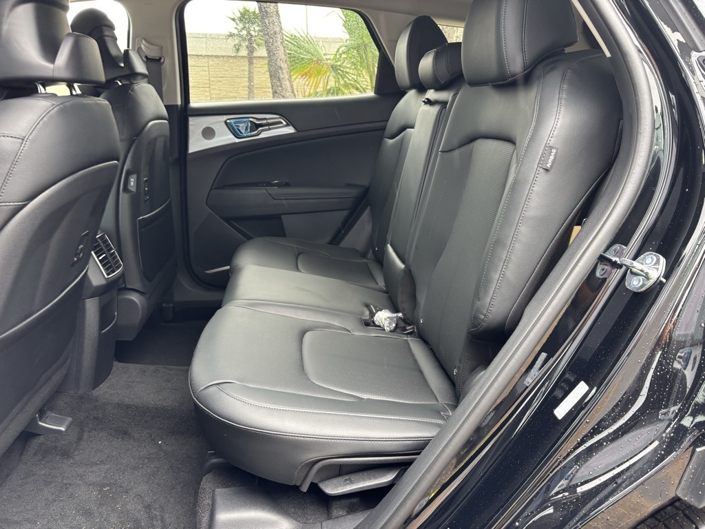 2026 Kia Sportage EX Image 18 of 24