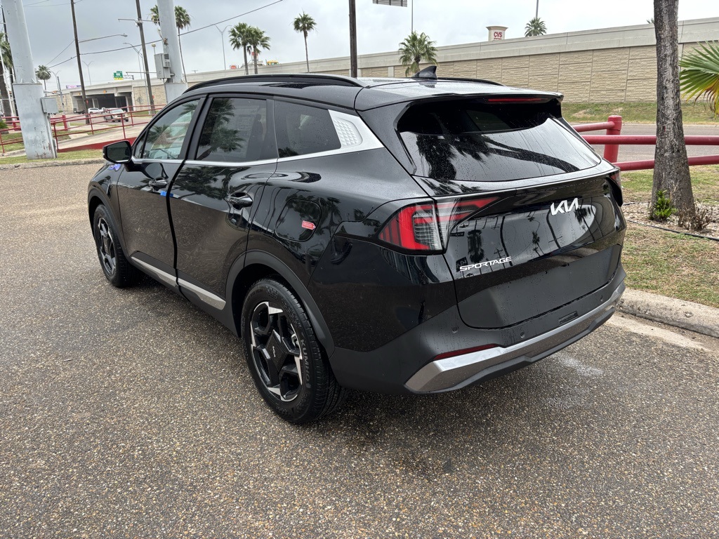 2026 Kia Sportage EX Image 7 of 24
