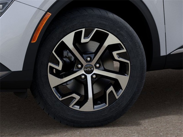 Vehicle image 10 of 27