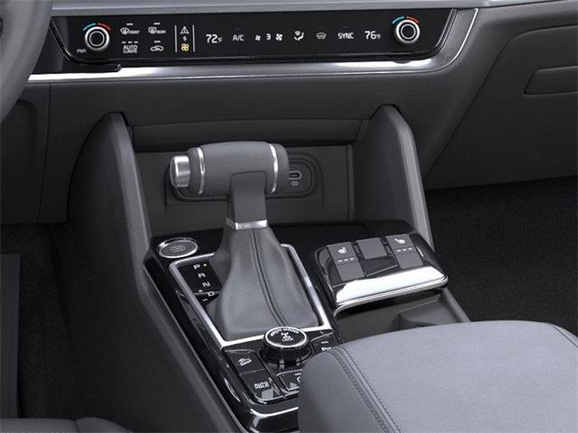 Vehicle image 23 of 27