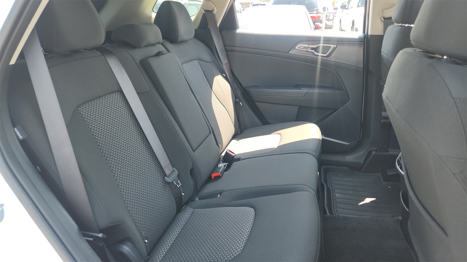 Vehicle image 20 of 40