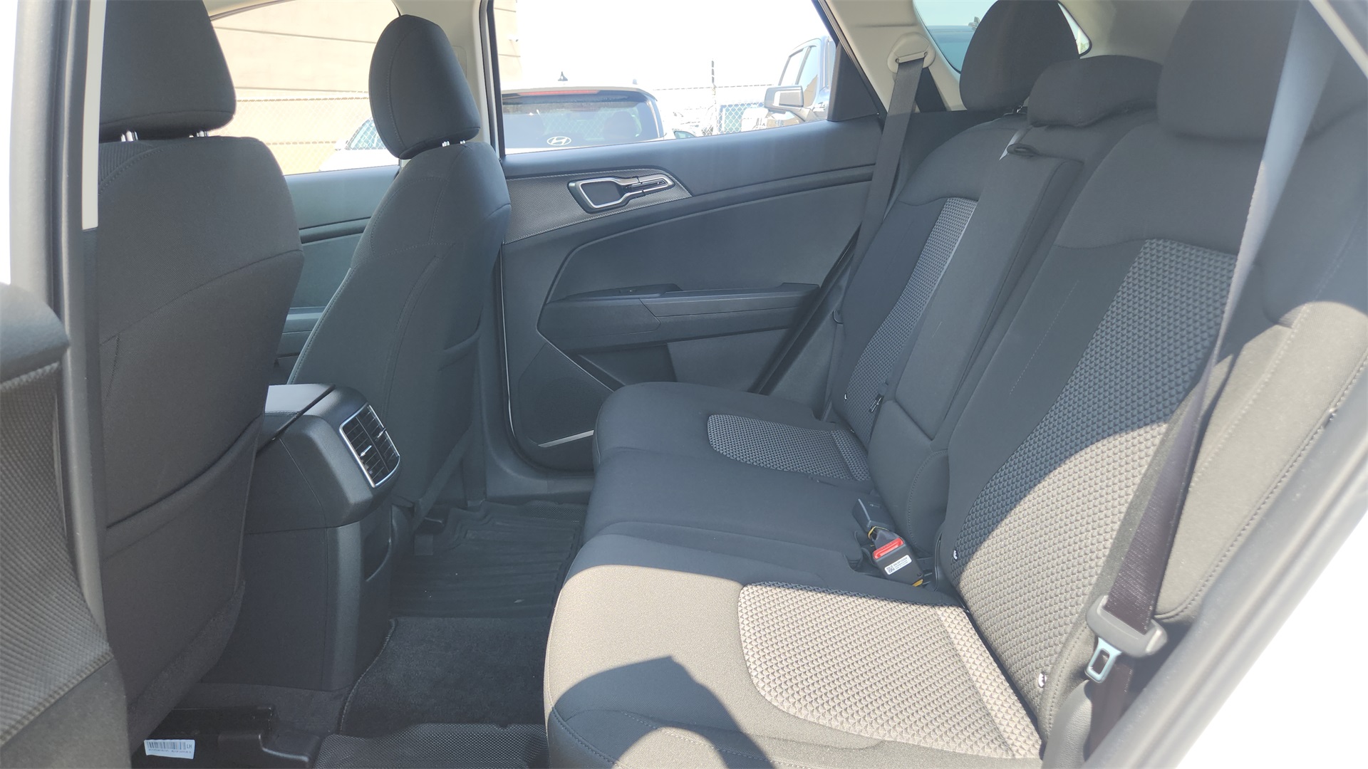 Vehicle image 15 of 40