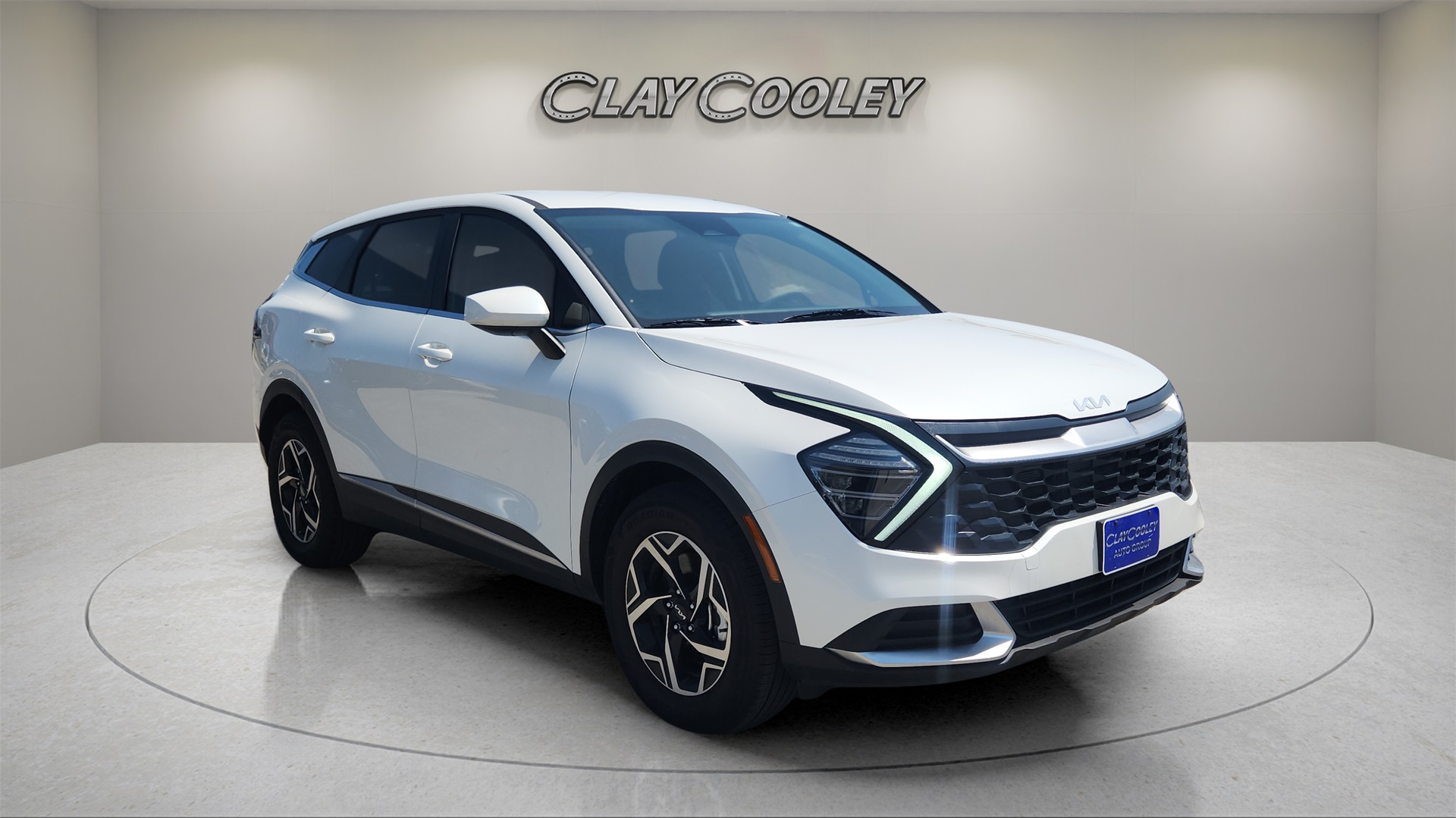 Vehicle image 3 of 40
