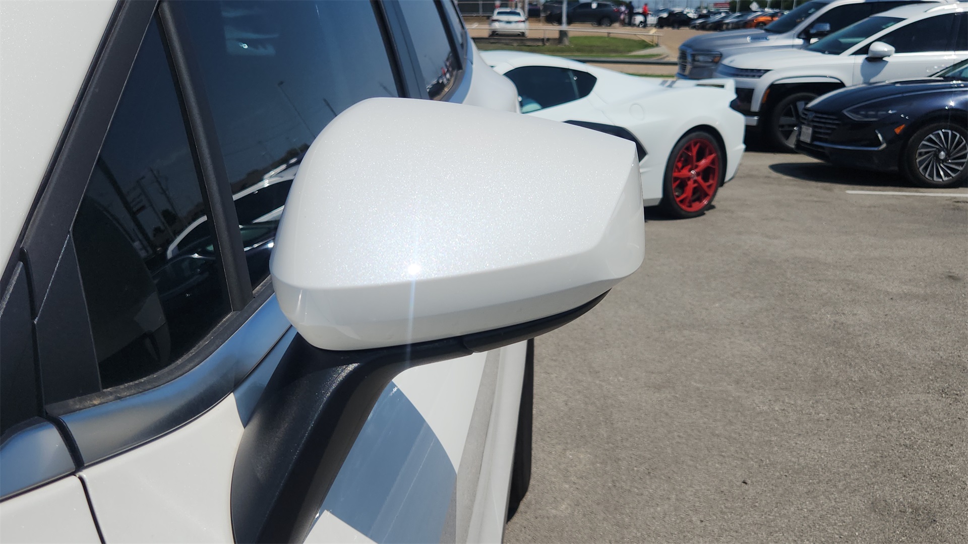 Vehicle image 29 of 40