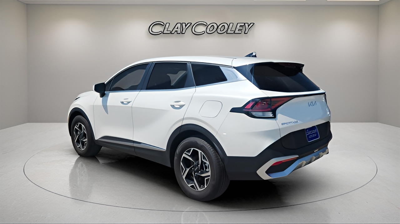 Vehicle image 39 of 40