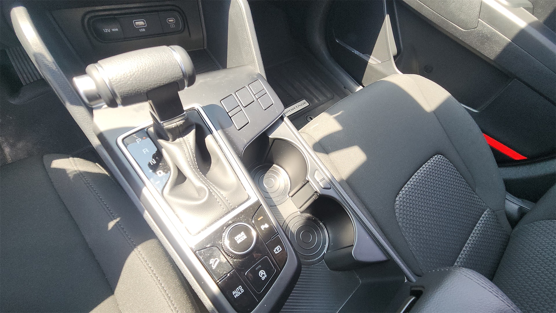 Vehicle image 11 of 40