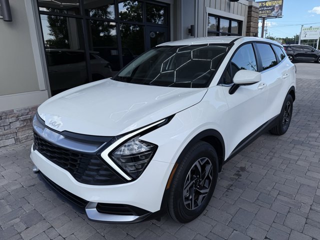 Vehicle image 6 of 100