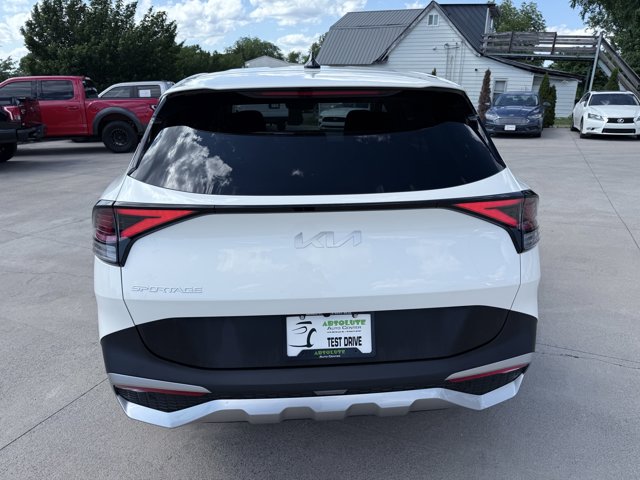 Vehicle image 26 of 100