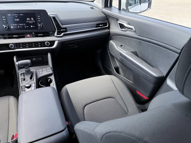Vehicle image 36 of 100