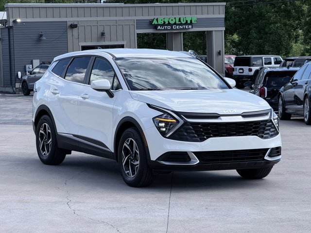 Vehicle image 19 of 100
