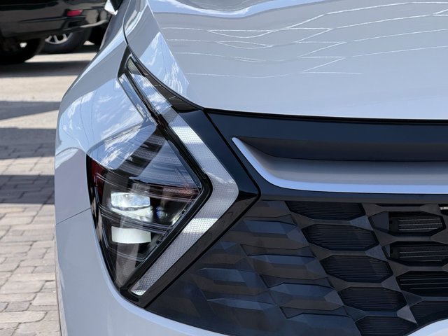 Vehicle image 72 of 100