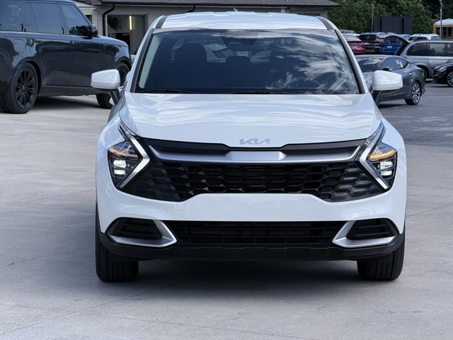 Vehicle image 10 of 100