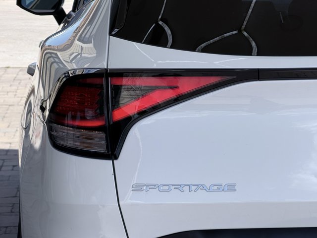 Vehicle image 67 of 100