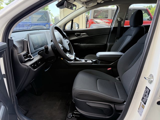 Vehicle image 53 of 100