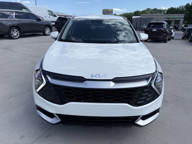 Vehicle image 8 of 100
