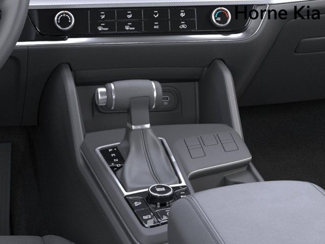 Vehicle image 22 of 28