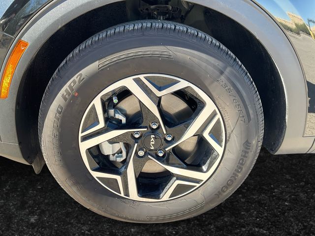 2025 Kia Sportage LX Image 8 of 22