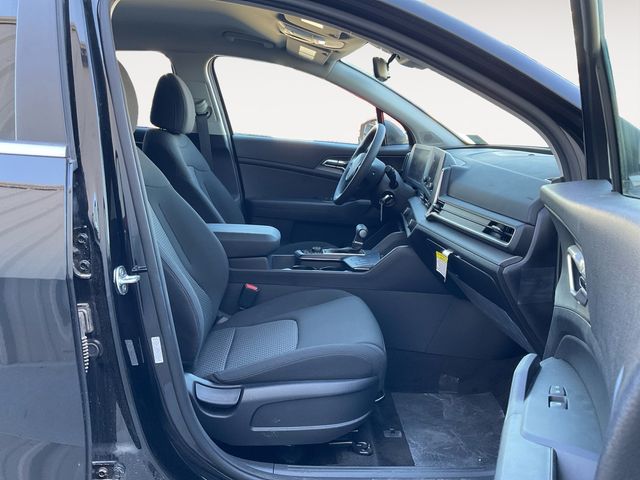 2025 Kia Sportage LX Image 11 of 22