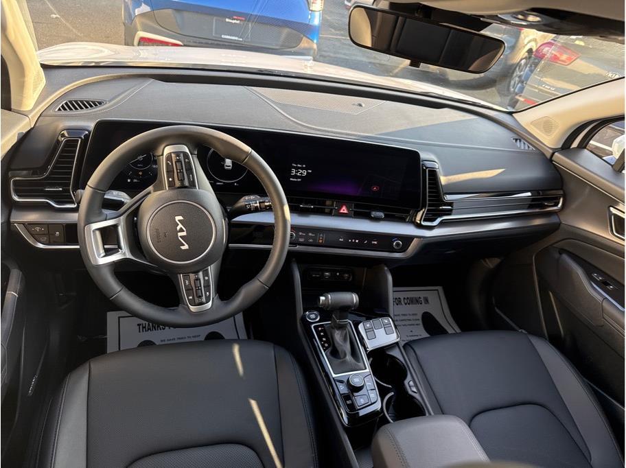Vehicle image 13 of 20