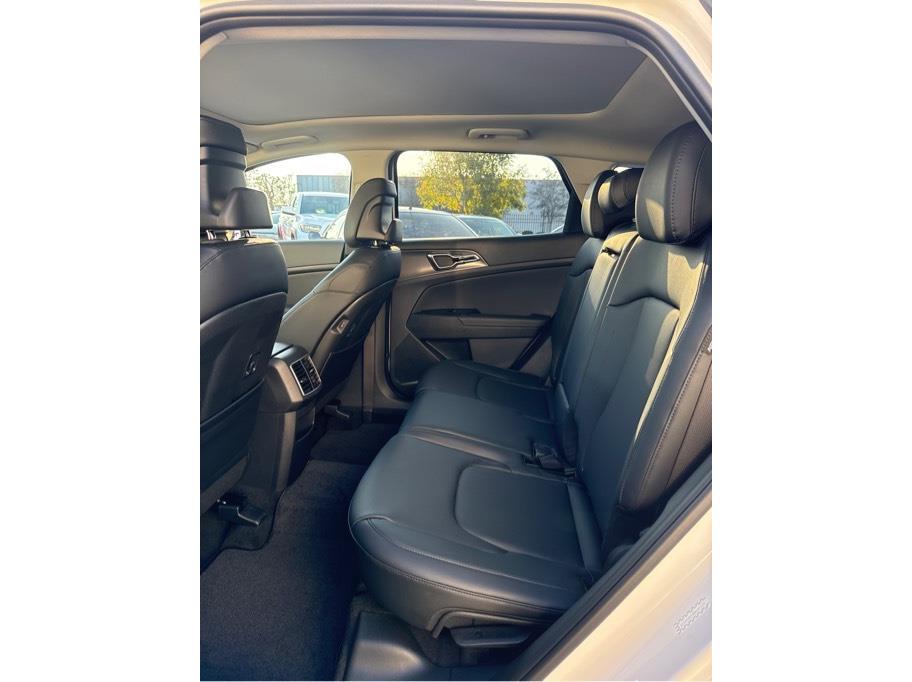 Vehicle image 12 of 20