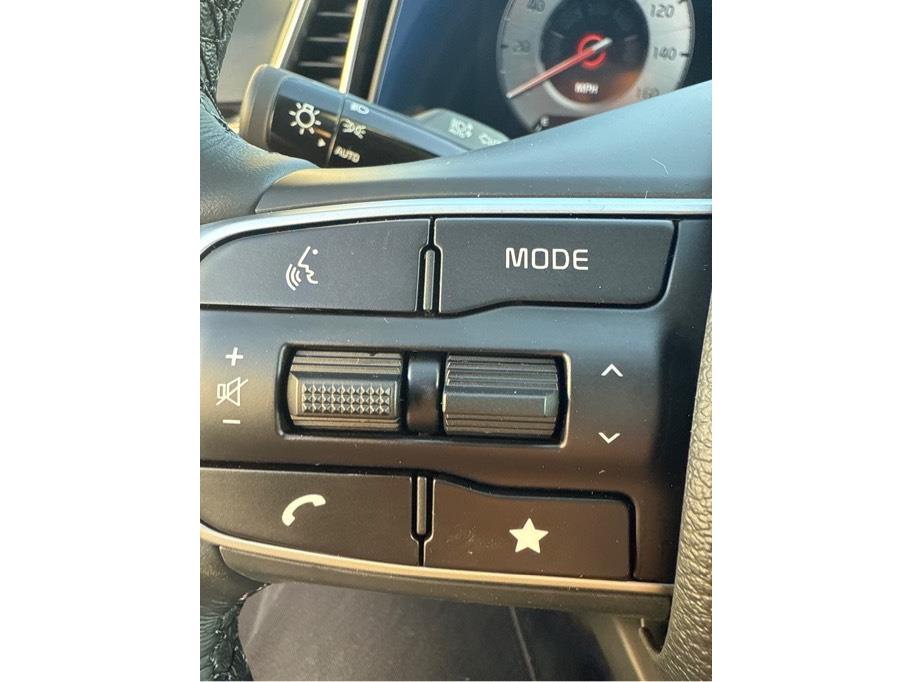 Vehicle image 19 of 20