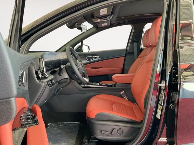 2025 Kia Sportage SX Image 10 of 25