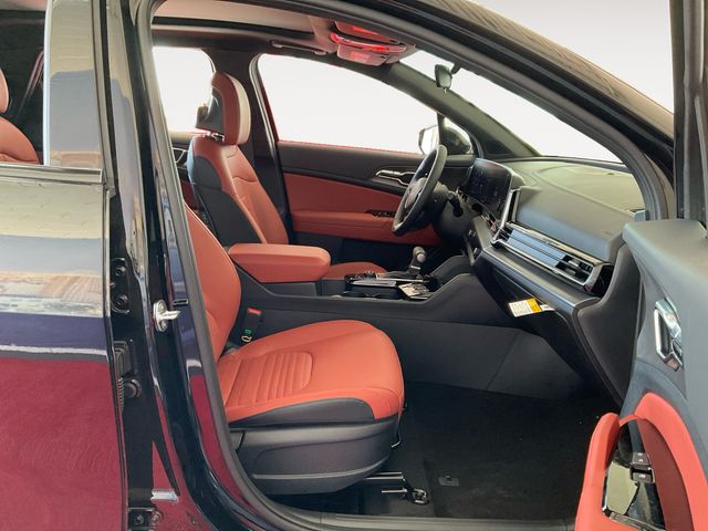 2025 Kia Sportage SX Image 14 of 25
