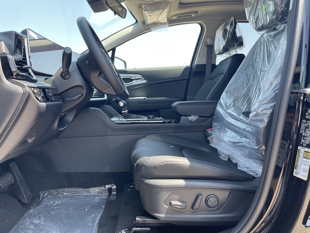 2025 Kia Sportage SX Image 13 of 22