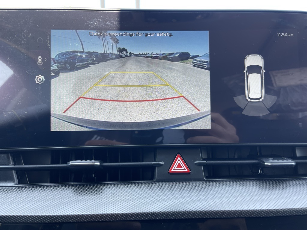 2025 Kia Sportage SX Image 9 of 22