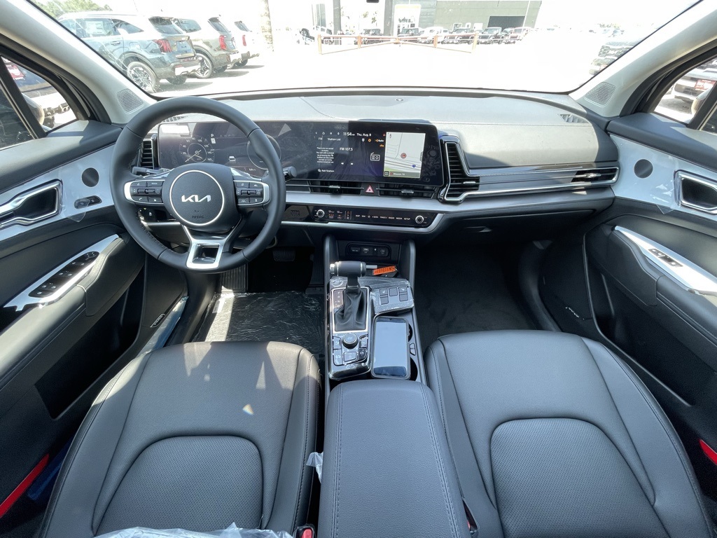 2025 Kia Sportage SX Image 11 of 22