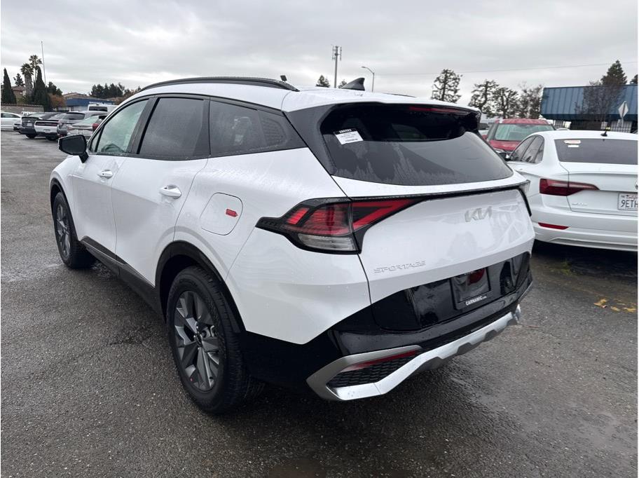 Vehicle image 8 of 20