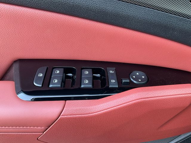 2025 Kia Sportage SX Image 20 of 26