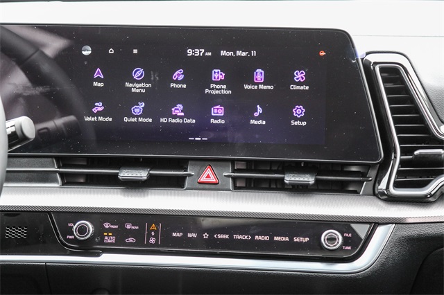 Vehicle image 8 of 24