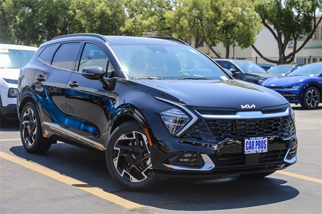 Vehicle image 3 of 24