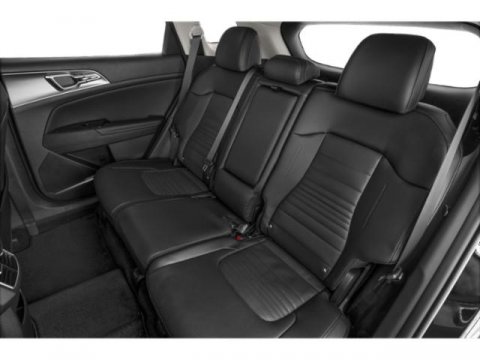 Vehicle image 16 of 28