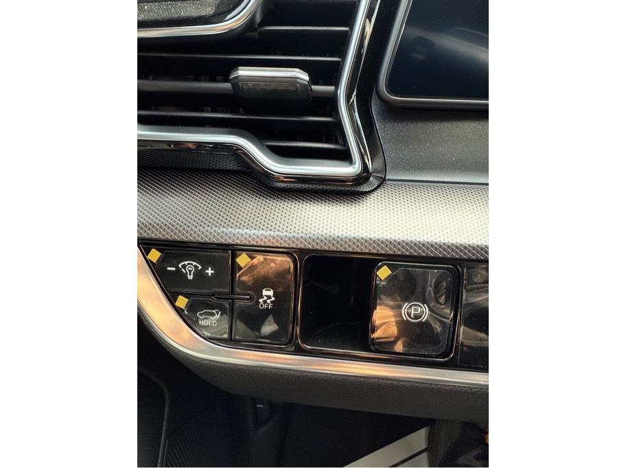 Vehicle image 22 of 22