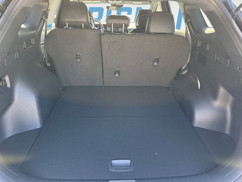 Vehicle image 16 of 20