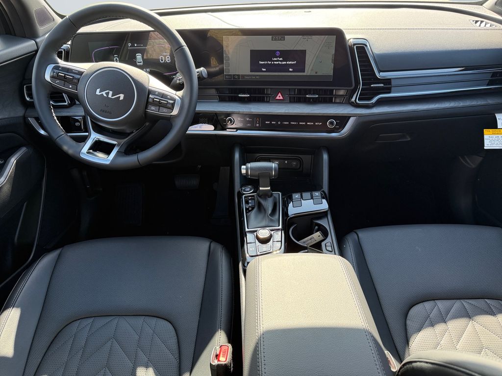 Vehicle image 10 of 20