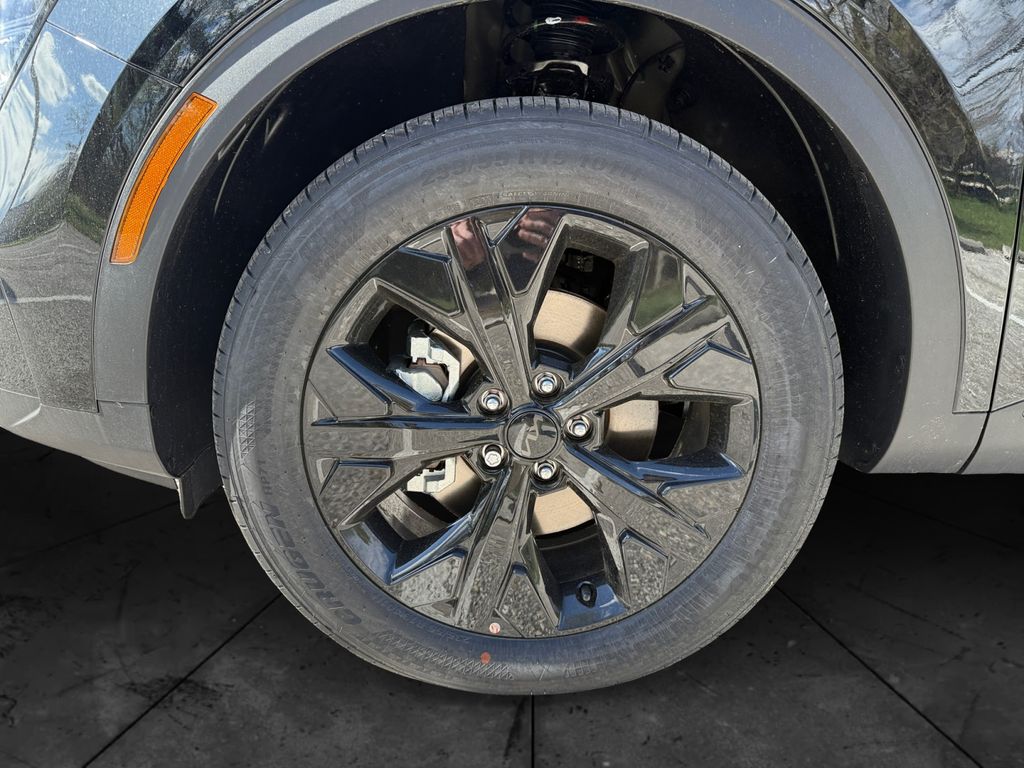 Vehicle image 14 of 20
